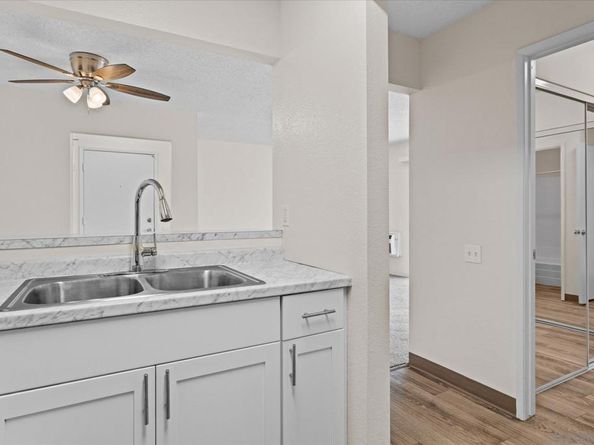 1349 Caminito Gabaldon C, San Diego CA 92108