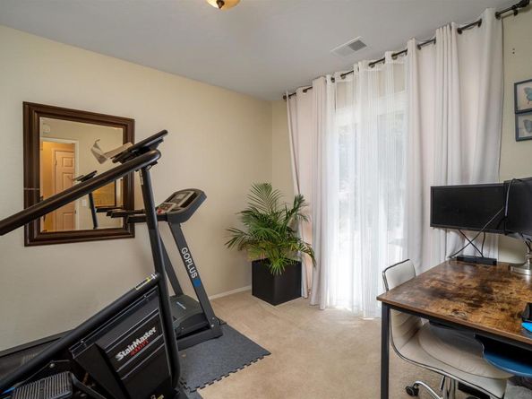 2826 Calle De Malibu, Escondido CA 92029