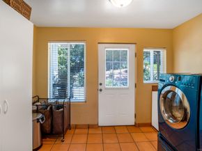2826 Calle De Malibu, Escondido CA 92029