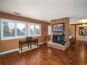 2826 Calle De Malibu, Escondido CA 92029