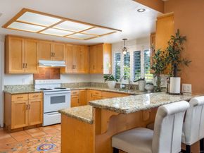 2826 Calle De Malibu, Escondido CA 92029