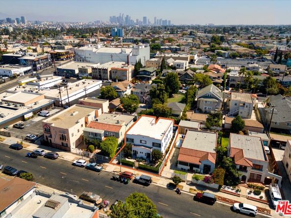 1326 S Bronson Avenue, Los Angeles CA 90019