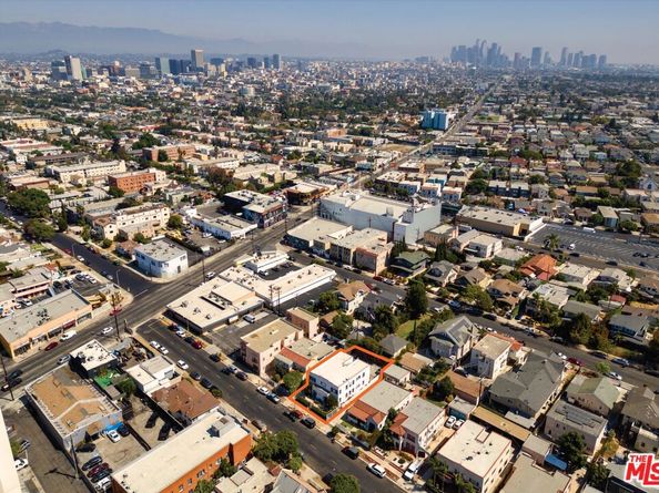 1326 S Bronson Avenue, Los Angeles CA 90019