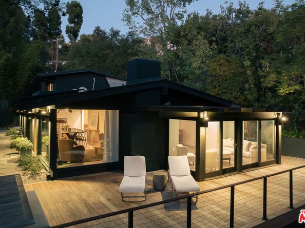 737 Halliday Avenue, Los Angeles CA 90049
