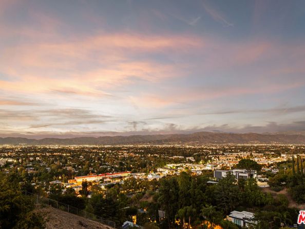 3631 Sunswept Drive, Studio City CA 91604