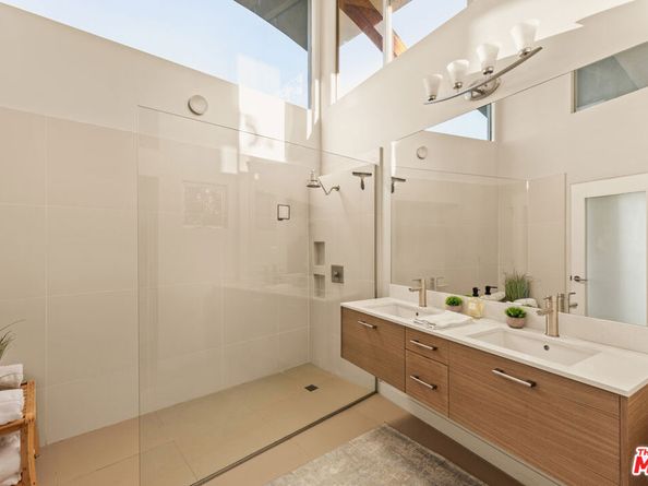 3631 Sunswept Drive, Studio City CA 91604