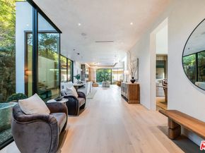 524 N Sierra Bonita Avenue, Los Angeles CA 90036