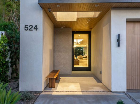 524 N Sierra Bonita Avenue, Los Angeles CA 90036