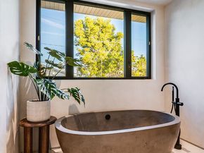 524 N Sierra Bonita Avenue, Los Angeles CA 90036