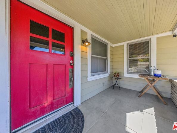 1624 Allesandro Street, Los Angeles CA 90026