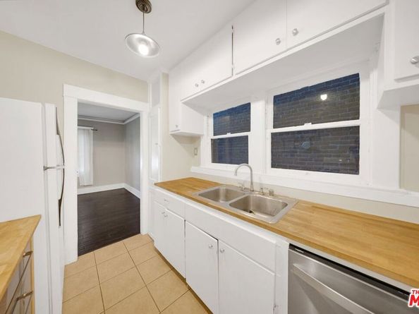 1624 Allesandro Street, Los Angeles CA 90026