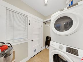 1624 Allesandro Street, Los Angeles CA 90026