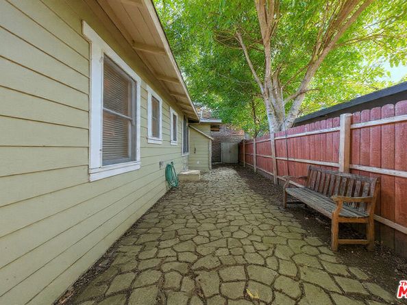 1624 Allesandro Street, Los Angeles CA 90026