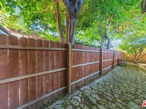 1624 Allesandro Street, Los Angeles CA 90026