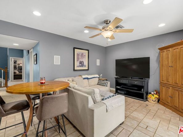 22642 Berdon Street, Woodland Hills CA 91367