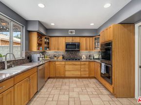 22642 Berdon Street, Woodland Hills CA 91367