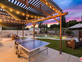 22642 Berdon Street, Woodland Hills CA 91367