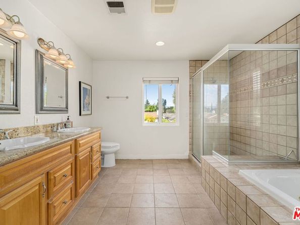 22642 Berdon Street, Woodland Hills CA 91367