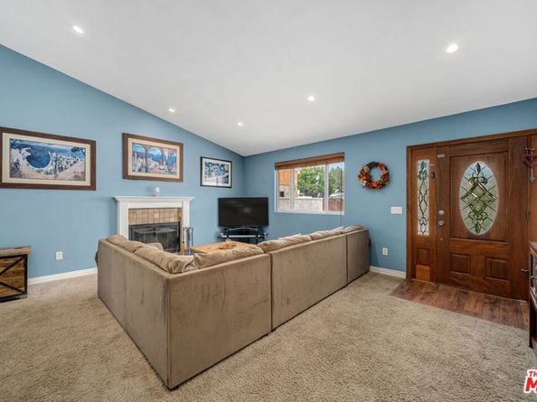 22642 Berdon Street, Woodland Hills CA 91367