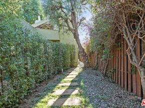 2329 Manning Avenue, Los Angeles CA 90064