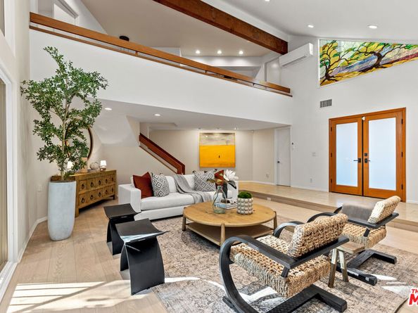 2329 Manning Avenue, Los Angeles CA 90064
