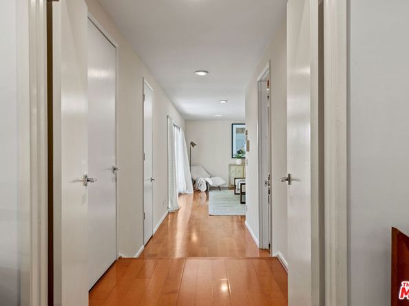 2329 Manning Avenue, Los Angeles CA 90064