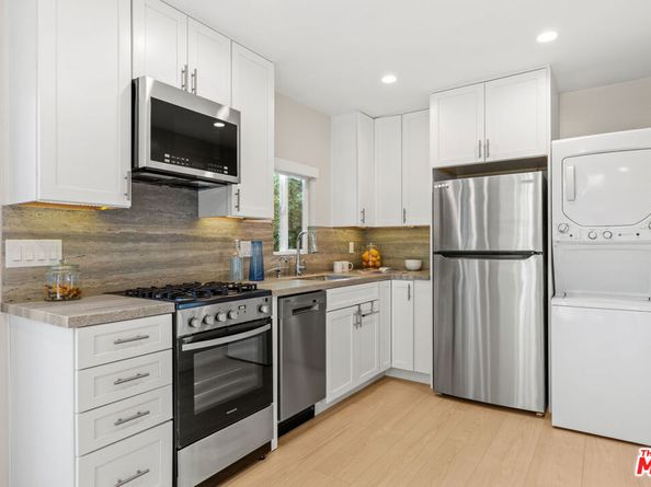 2329 Manning Avenue, Los Angeles CA 90064