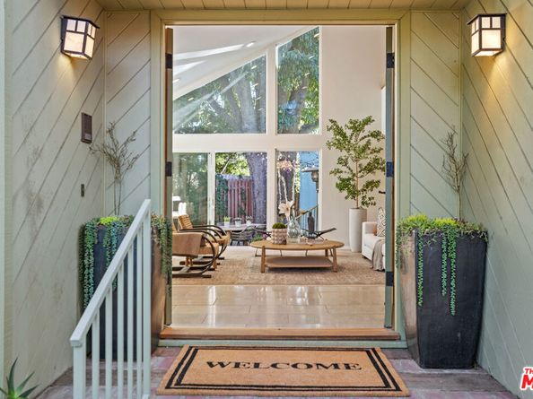 2329 Manning Avenue, Los Angeles CA 90064