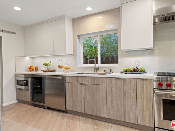 2329 Manning Avenue, Los Angeles CA 90064