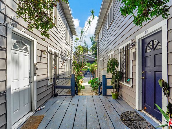 1118 Sanborn Avenue, Los Angeles CA 90029