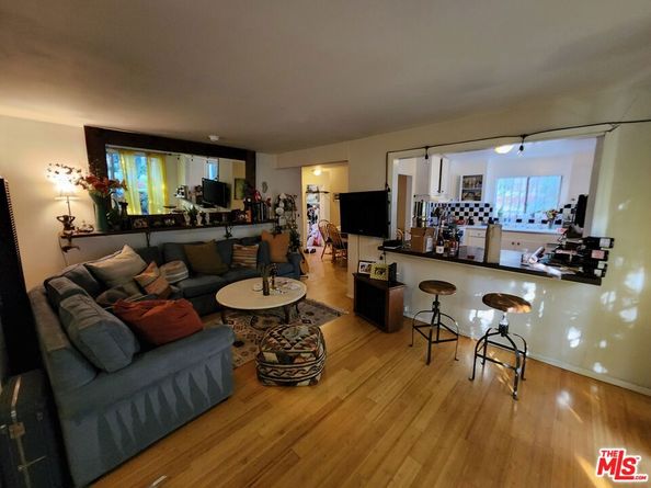 1118 Sanborn Avenue, Los Angeles CA 90029