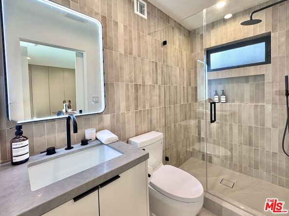 4040 Cartwright Avenue, Studio City CA 91604