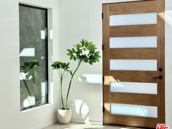 4040 Cartwright Avenue, Studio City CA 91604