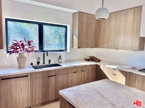 4040 Cartwright Avenue, Studio City CA 91604