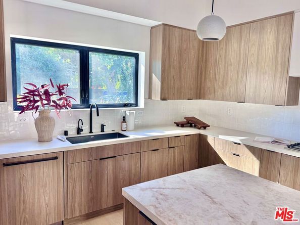 4040 Cartwright Avenue, Studio City CA 91604