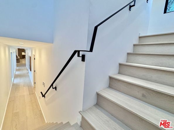 4040 Cartwright Avenue, Studio City CA 91604