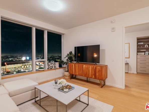 889 Francisco Street 1801, Los Angeles CA 90017