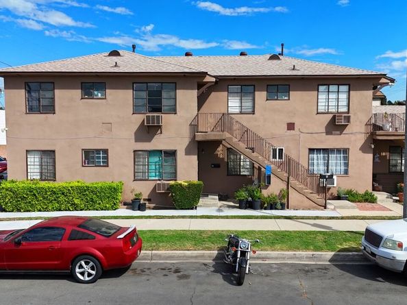 7303 Woodley Avenue, Van Nuys CA 91406