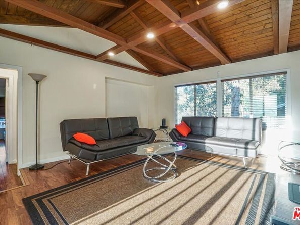 2070 Lilac Lane, Glendale CA 91206