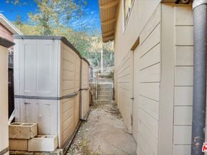 2070 Lilac Lane, Glendale CA 91206