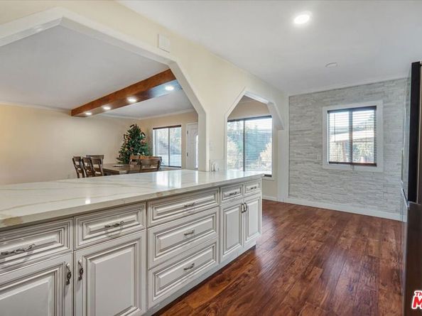 2070 Lilac Lane, Glendale CA 91206