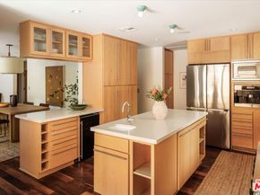 2409 N Vermont Avenue, Los Angeles CA 90027