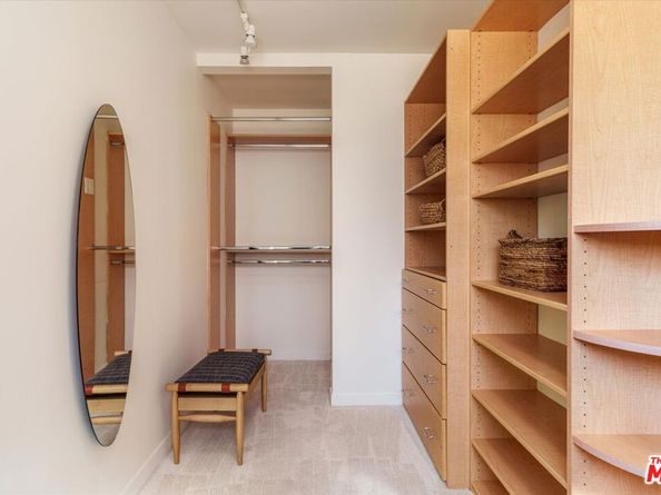 2409 N Vermont Avenue, Los Angeles CA 90027