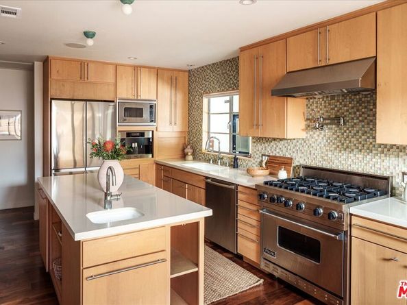 2409 N Vermont Avenue, Los Angeles CA 90027