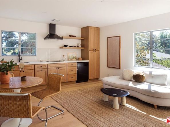 2409 N Vermont Avenue, Los Angeles CA 90027