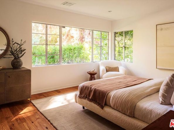 2409 N Vermont Avenue, Los Angeles CA 90027