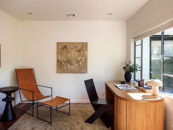 2409 N Vermont Avenue, Los Angeles CA 90027