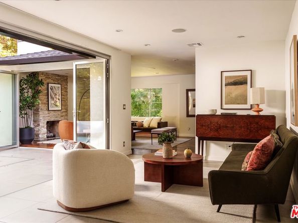 2409 N Vermont Avenue, Los Angeles CA 90027