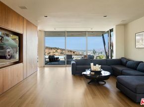2008 Hercules Drive, Los Angeles CA 90046