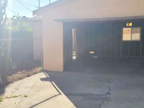 4716 S Van Ness Avenue, Los Angeles CA 90062